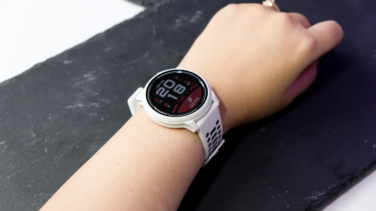 Đối chiếu Coros Pace 2 vs Garmin 245: Thương hiệu nào xuất sắc hơn?