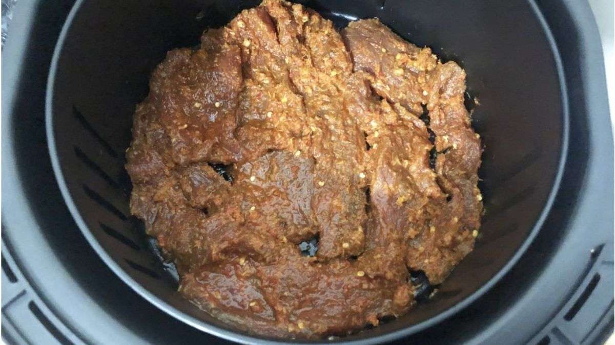 Cách làm bò khô thơm ngon và dễ dàng tại nhà với nồi chiên không dầu