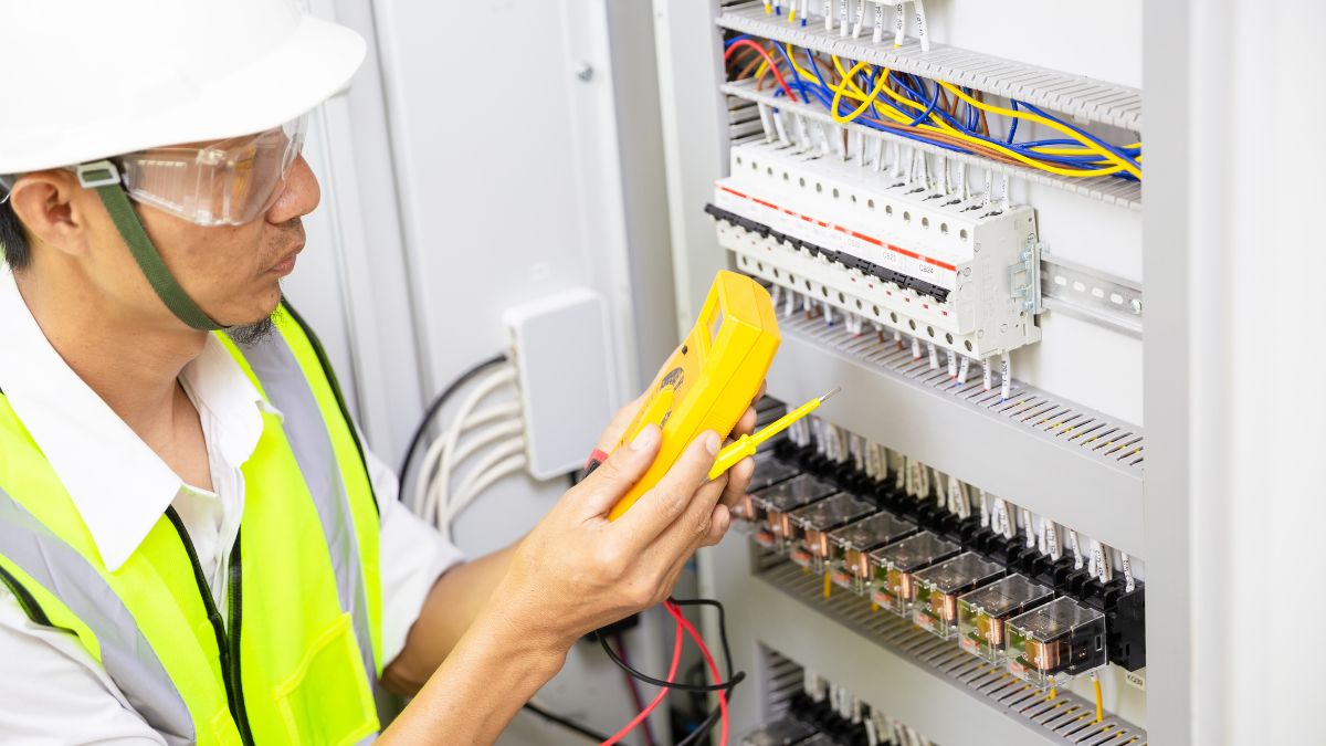 Bí quyết theo dõi và tiết kiệm điện hiệu quả tại gia đình