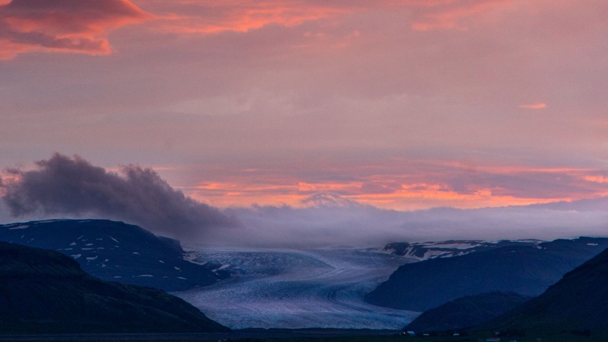 Tải ngay 100+ hình nền chill cực đẹp, chất cho điện thoại, máy tính