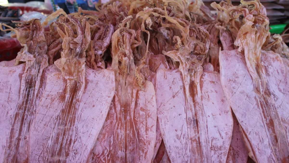 Cách nướng mực khô hấp dẫn với nồi chiên không dầu