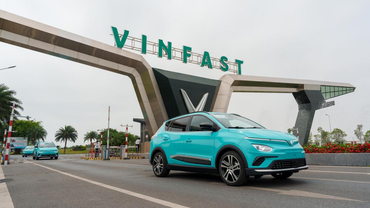 Tổng đài taxi VinFast - Dịch vụ đặt lịch và hỗ trợ khách hàng 24/7 siêu tiện lợi và chất lượng