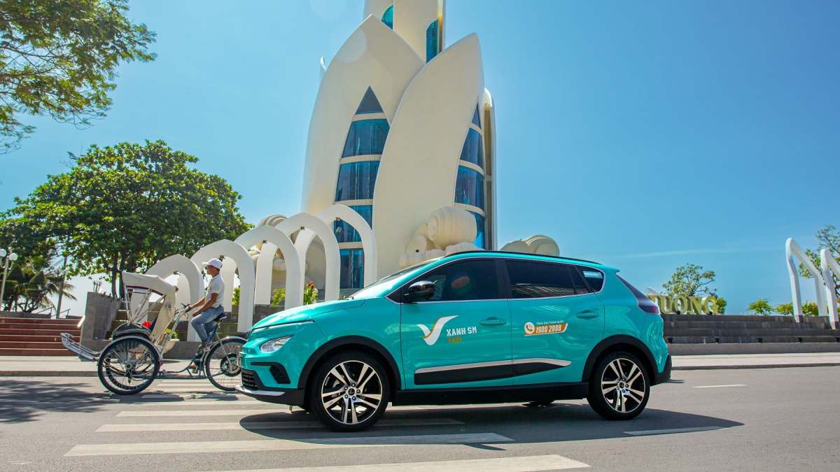 Tổng đài taxi VinFast - Dịch vụ đặt lịch và hỗ trợ khách hàng 24/7 siêu tiện lợi và chất lượng