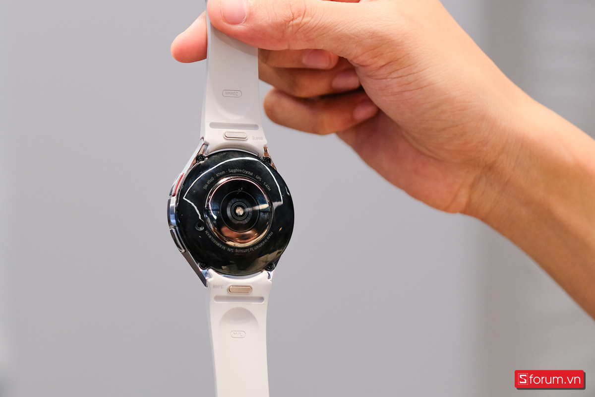 Galaxy Watch6 Classic có nhiều tính năng theo dõi sức khỏe người dùng