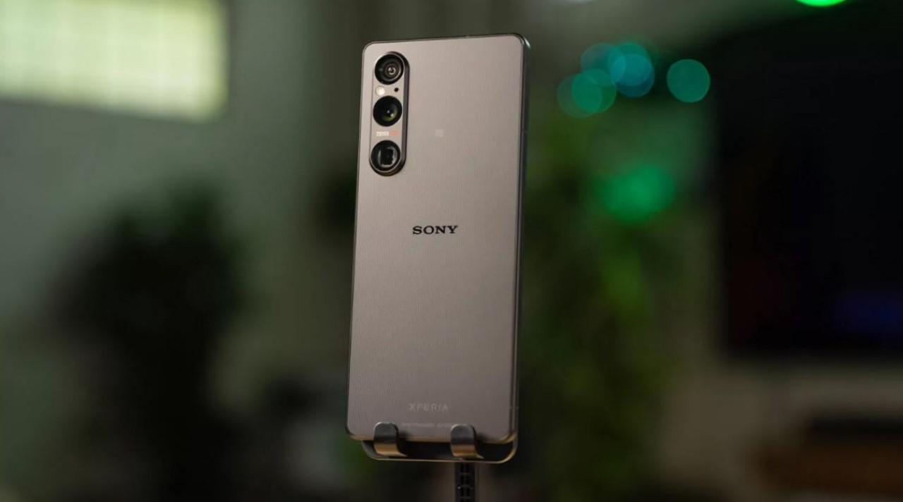 Sony Xperia 1 V có giá bán ngang ngửa iPhone Pro Max, điều gì khiến