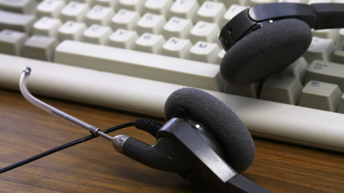 Cách kết nối tai nghe đơn giản nhất cho máy tính để bàn