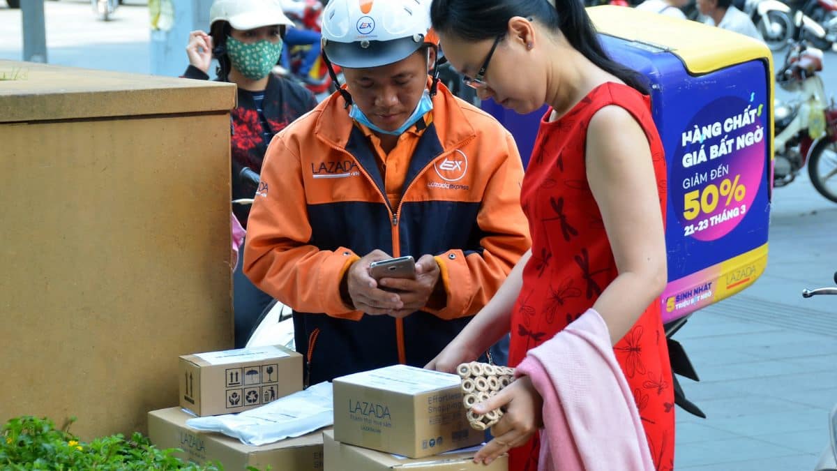 Cách mua hàng giá rẻ trên Lazada cho người mới - Bí quyết nhanh chóng và hiệu quả