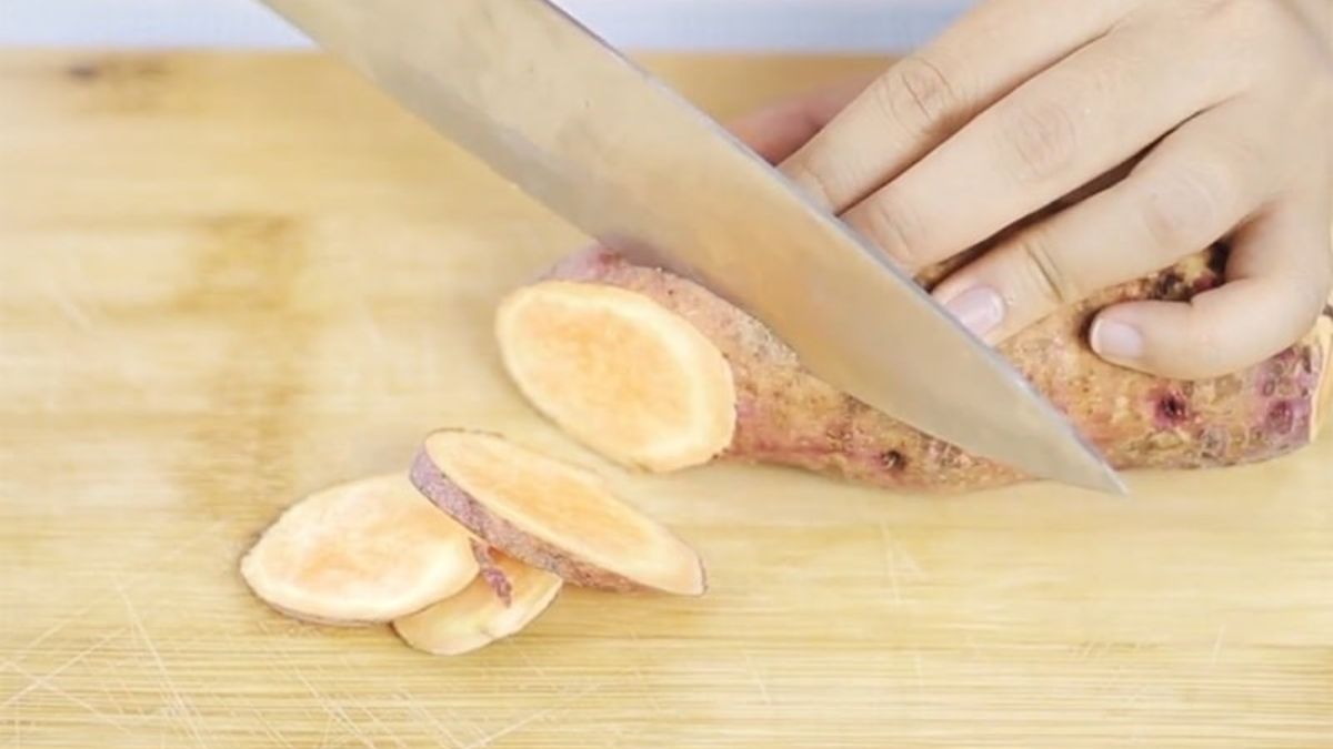 Cách nướng khoai lang hấp dẫn bằng nồi chiên không dầu
