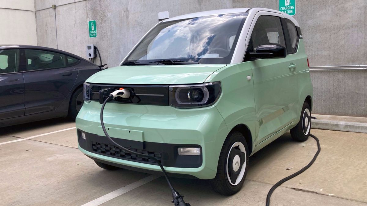 Ô tô điện Wuling HongGuang Mini EV: Tiết kiệm hơn 30% chi phí so với xăng máy - Bí quyết tiết kiệm lý tưởng!