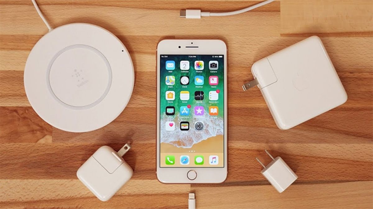 Kiểm tra nguồn điện, củ sạc, cáp sạc iPhone