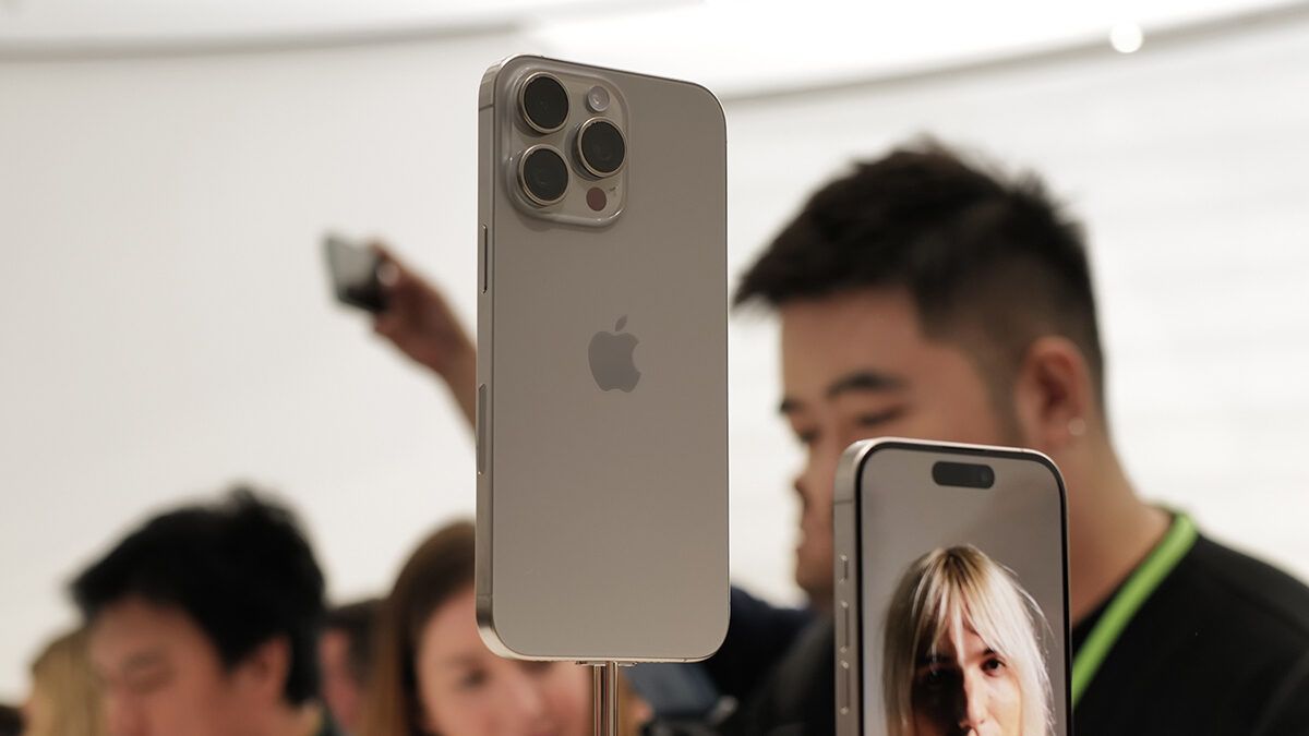 Giá dự kiến iPhone 15 khi về Việt Nam là bao nhiêu?