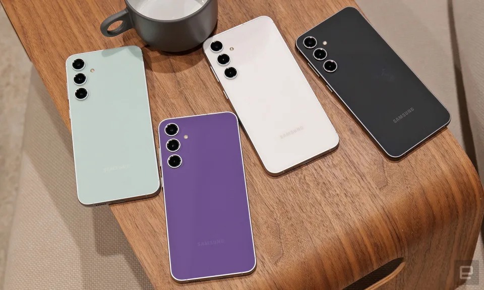 Galaxy S23 FE có thiết kế hiện đại, bắt mắt