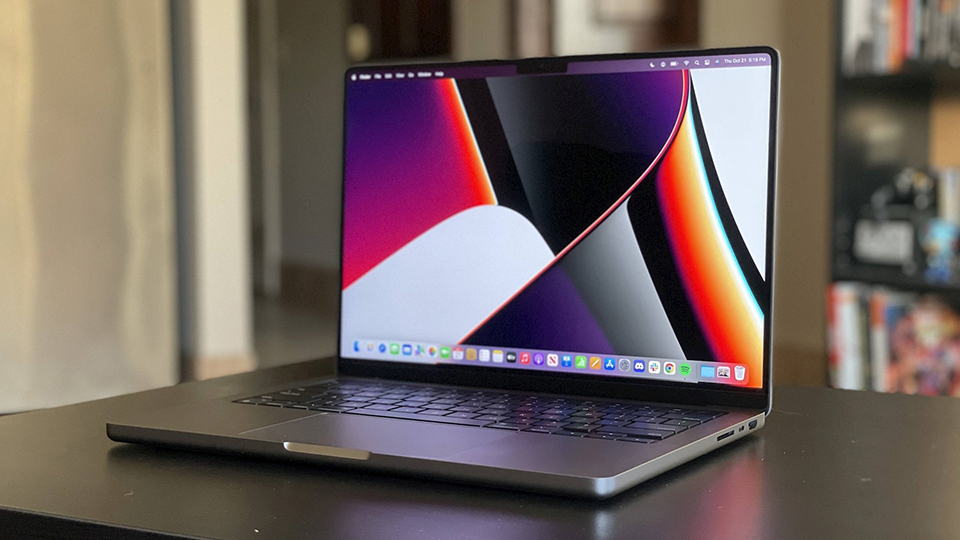 MacBook Pro 14 inch và 16 inch