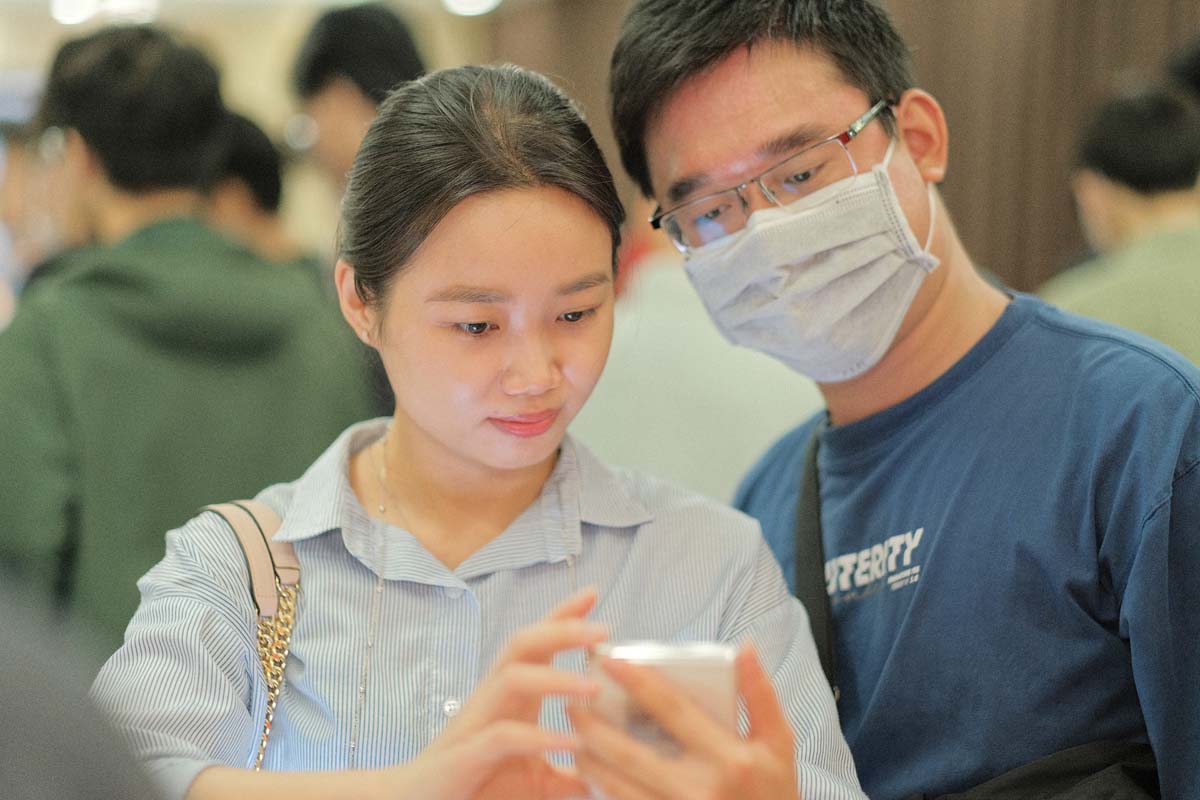 Khách hàng trải nghiệm OPPO Find N3 Series