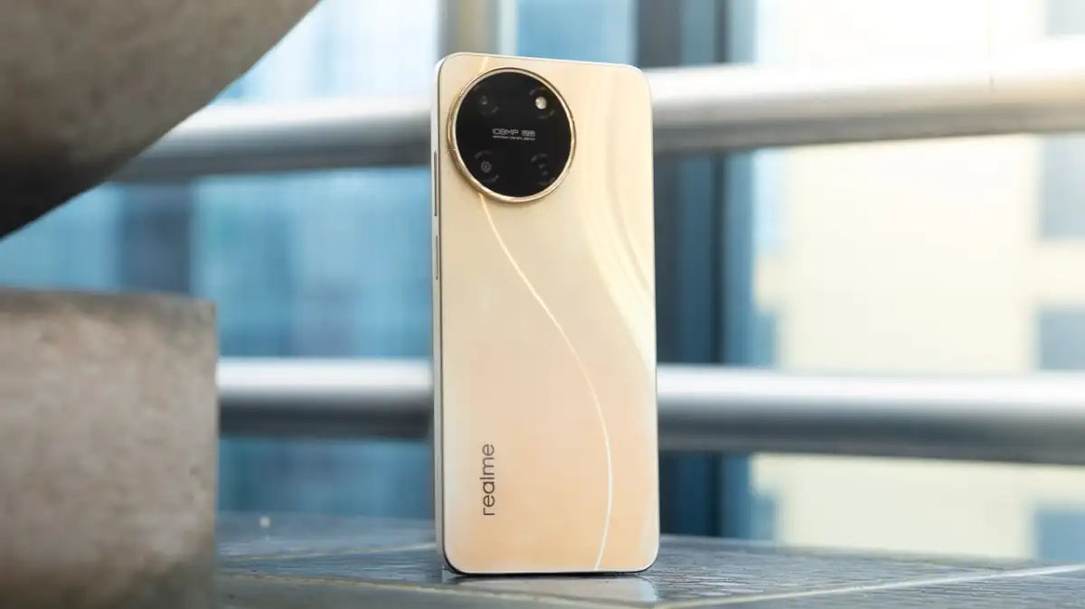 realme 11 Vàng sở hữu cụm camera sau kép với camera chính 108MP và camera đo độ sâu 2MP