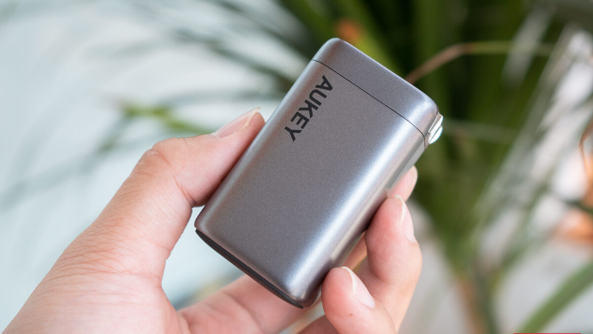 Trên tay củ sạc Aukey Omnia II Mix 67W: Thiết kế hiện đại, siêu nhỏ gọn trong lòng bàn tay, sạc đa năng tới 3 thiết bị