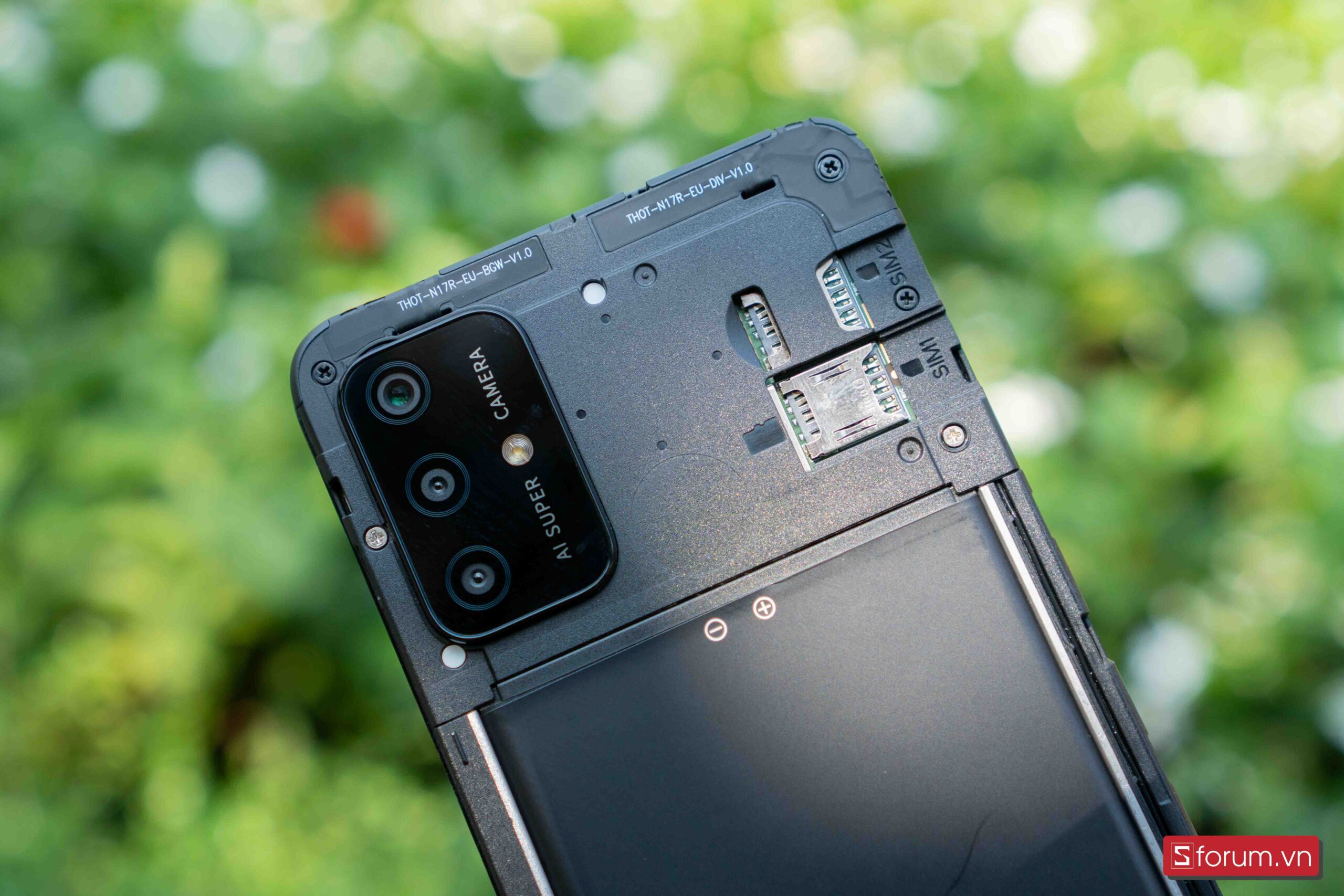 Trên tay INOI A83: Smartphone có mặt lưng và pin tháo rời, hiệu năng ...