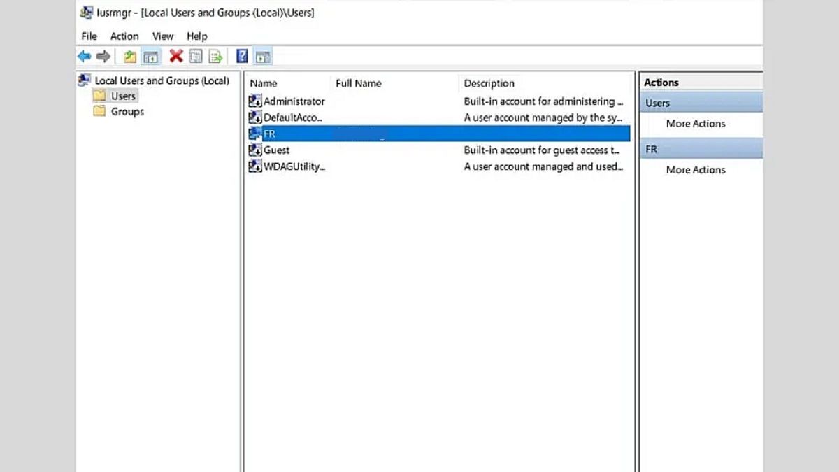 Hướng dẫn cách đổi tên máy tính bằng Local User and Groups bước 2
