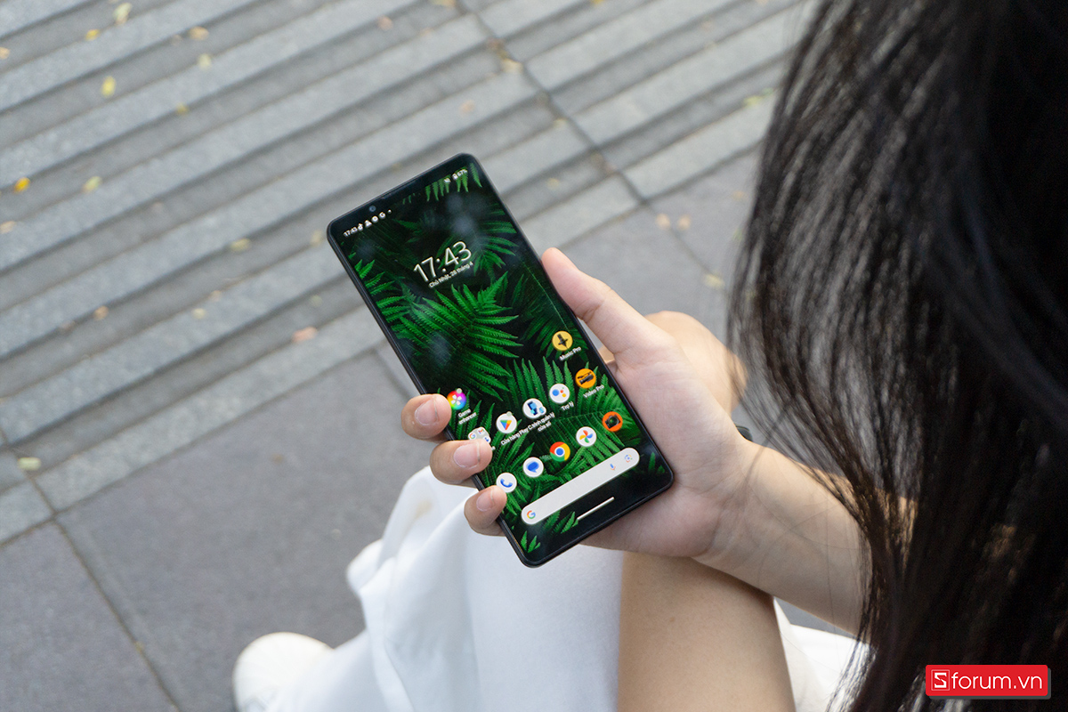 Điểm sơ qua phần thông số, Sony Xperia 1 V có một màn hình OLED kích thước 6.5 inch, độ phân giải đạt 1644 x 3840 Pixels
